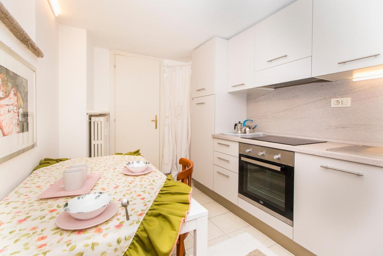 Golden Eagle Apartment ตูริน ภายนอก รูปภาพ